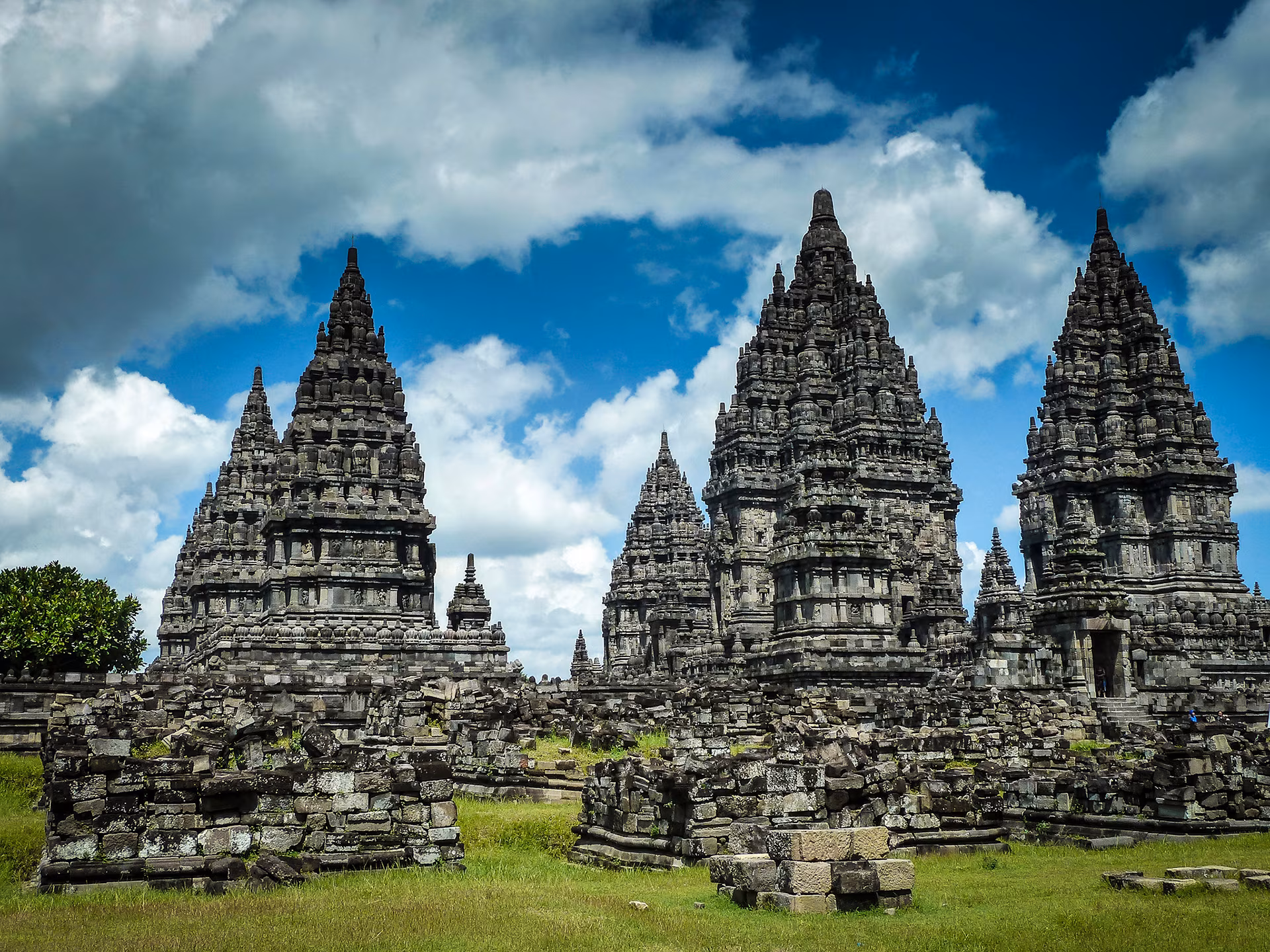 Découverte des temples de Borobudur & Prambanan